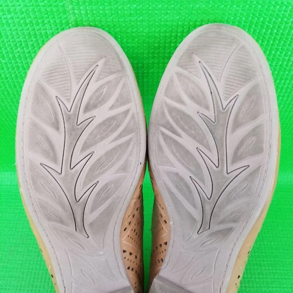 ✅ WOMENS 9B EARTH ROYALE SAND BROWN LEATHER BALLET FLATS LOAFERS DRESS SHOES - Picture 13 of 16